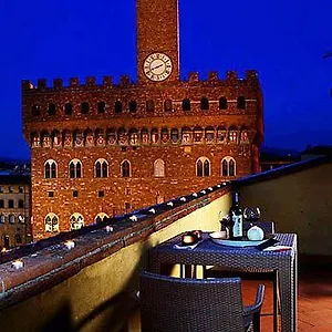 Relais Piazza Signoria Aparthotel Florence